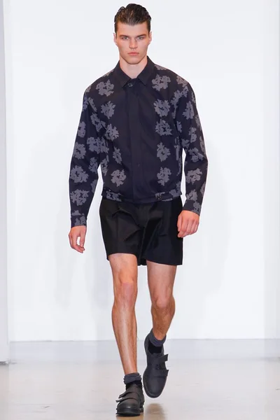 Look 22